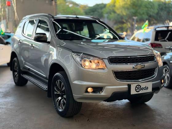 CHEVROLET TRAILBLAZER 2.8 LTZ 4X4 16V TURBO DIESEL 4P AUTOMÁTICO CHEVROLET TRAILBLAZER 2.8 LTZ 4X4 16V TURBO DIESEL 4P AUTOMÁTICO